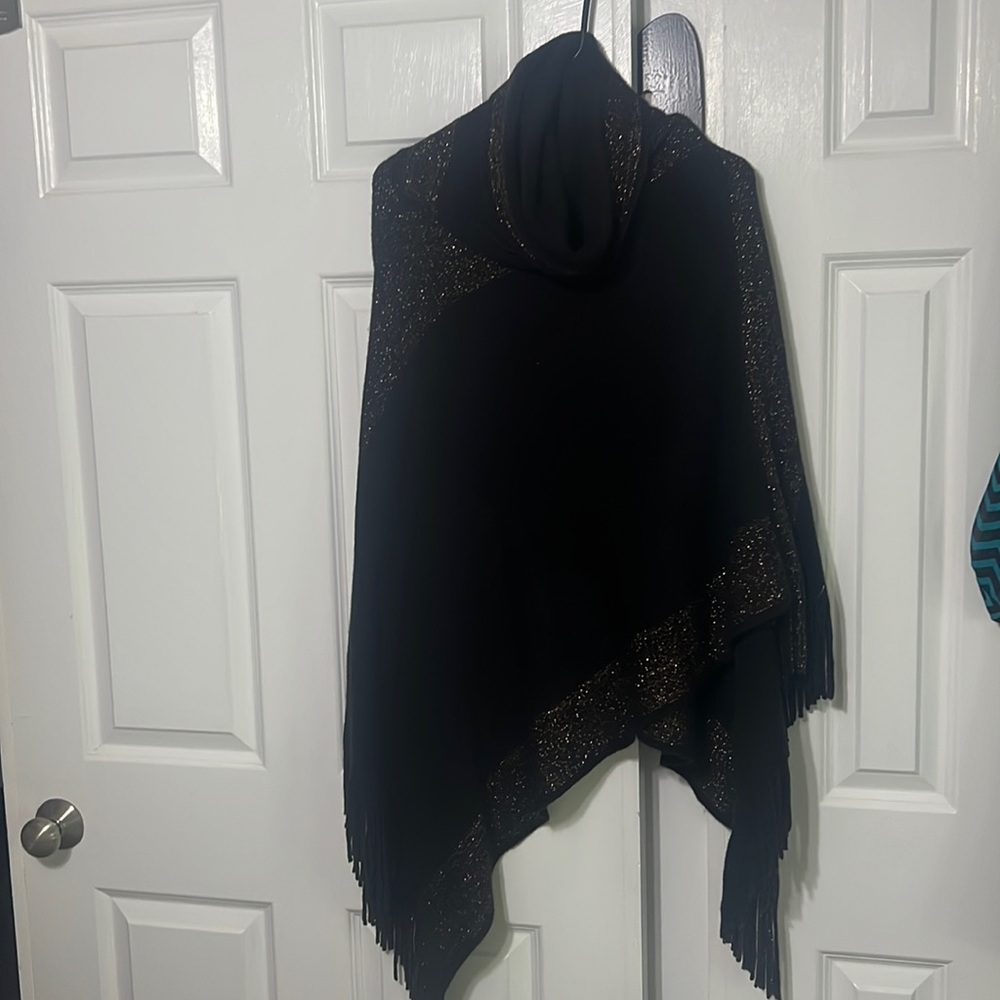 One size sweater cape